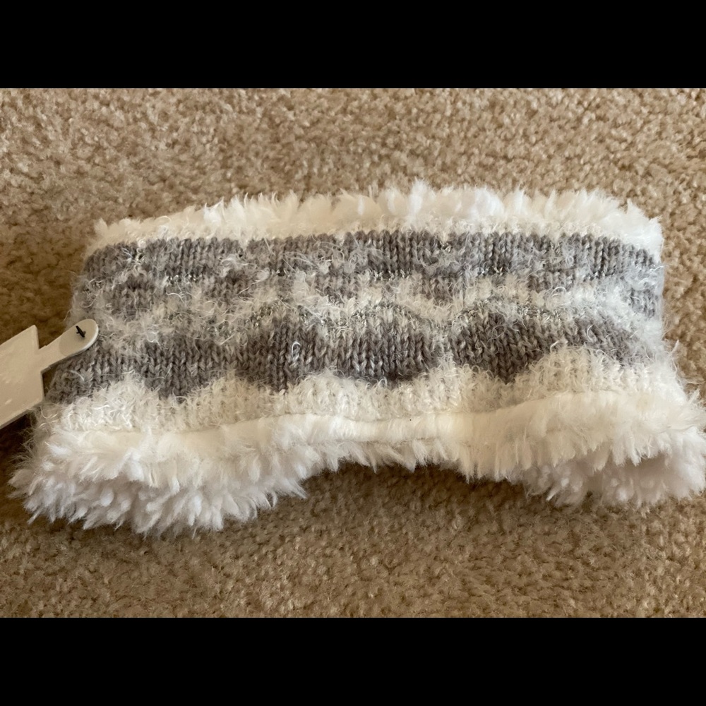 Women’s ear warmers